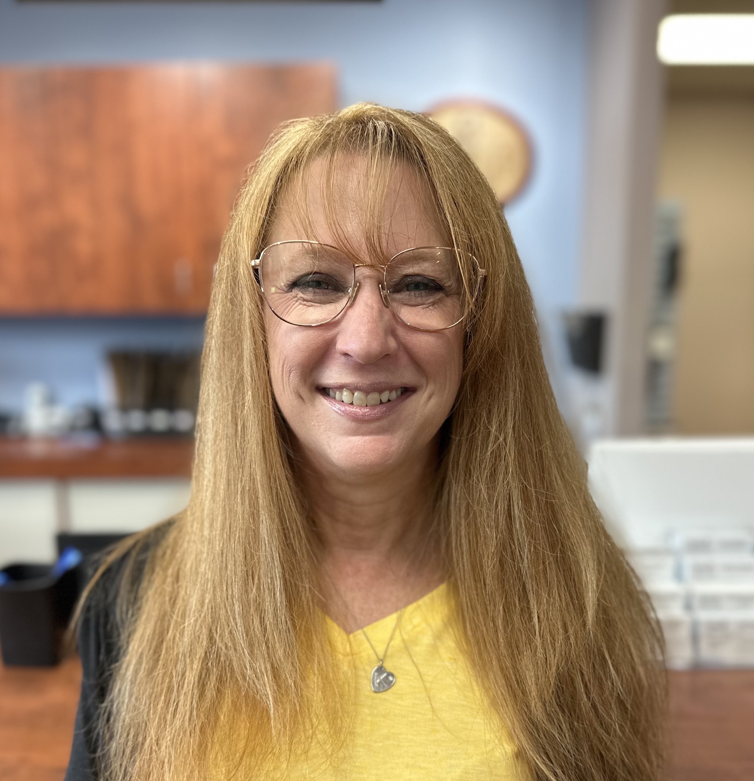 Kelly Annand - Receptionist